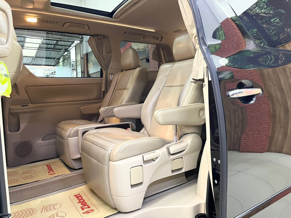 2010 Toyota Alphard 2010 Toyota Alphard