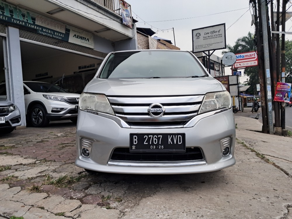 2013 Nissan Serena