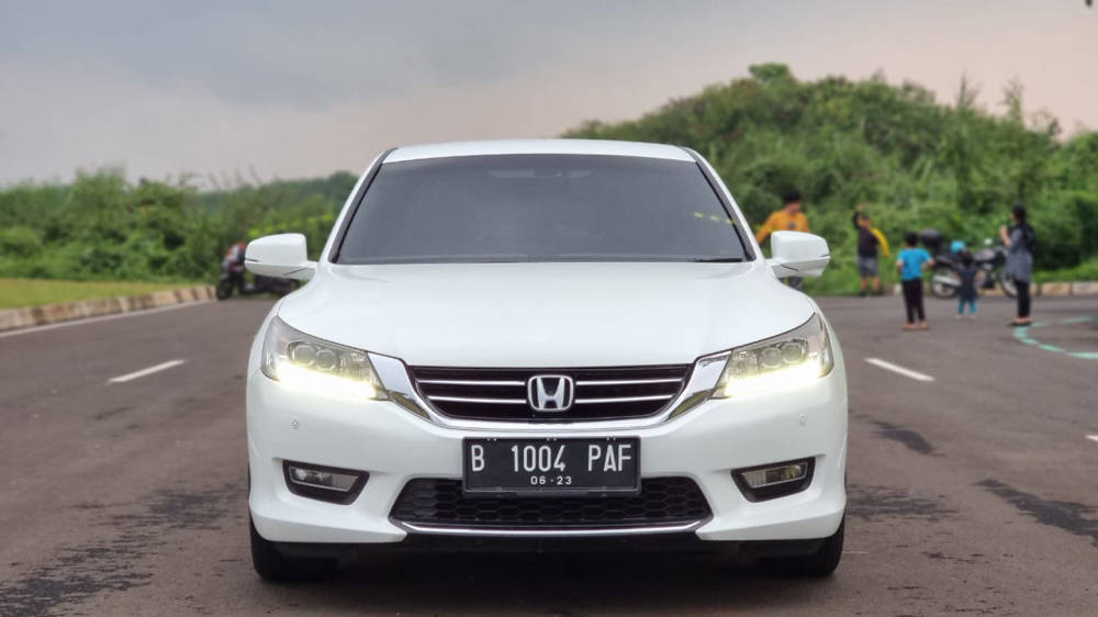2013 Honda Accord  2.4L VTi-L 2.4L VTi-L bekas