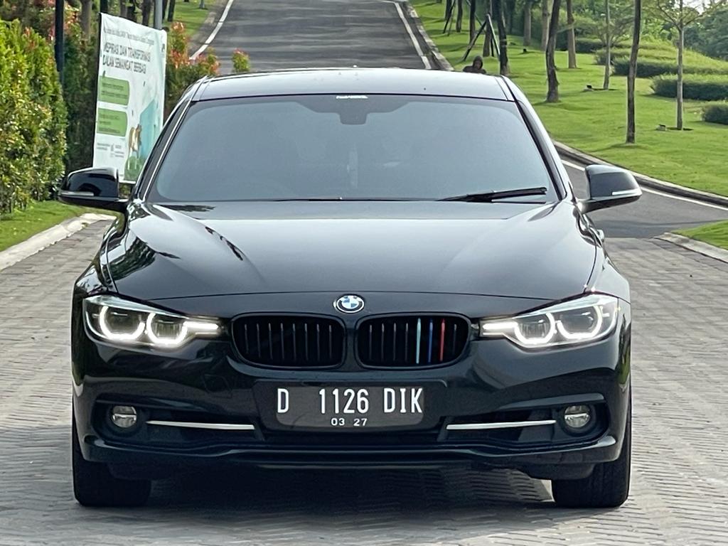 Second Hand 2016 BMW 3 Series Sedan Second Hand 2016 BMW 3 Series Sedan