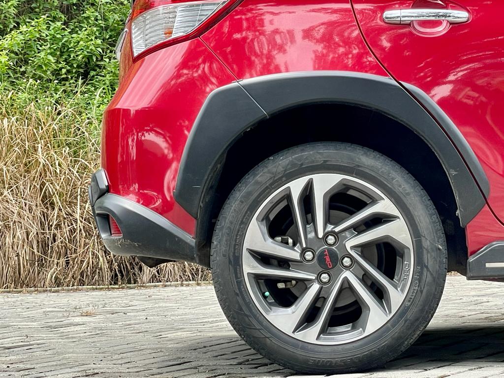 2017 Toyota Yaris Heykers 2017 Toyota Yaris Heykers