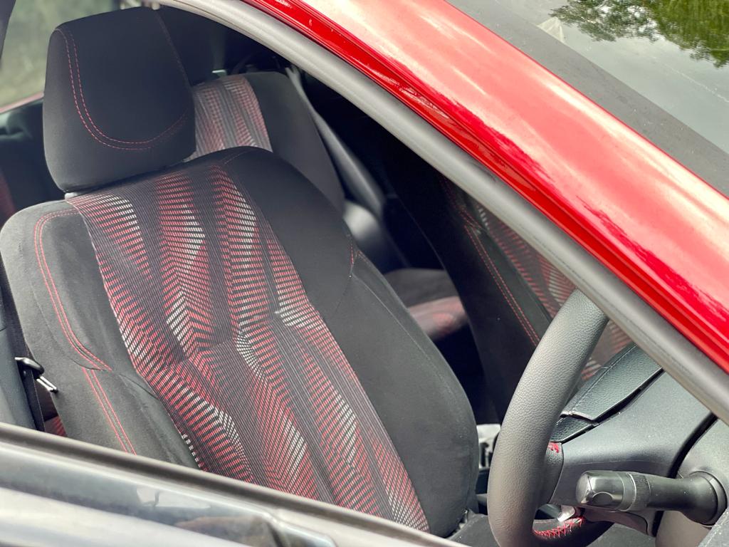 2017 Toyota Yaris Heykers 2017 Toyota Yaris Heykers