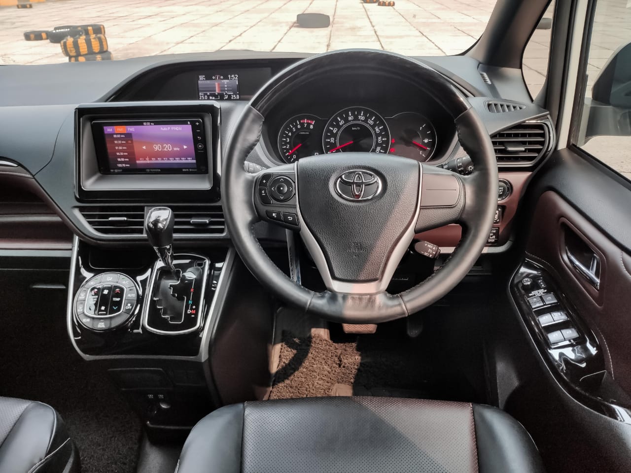 2018 Toyota Voxy 2018 Toyota Voxy