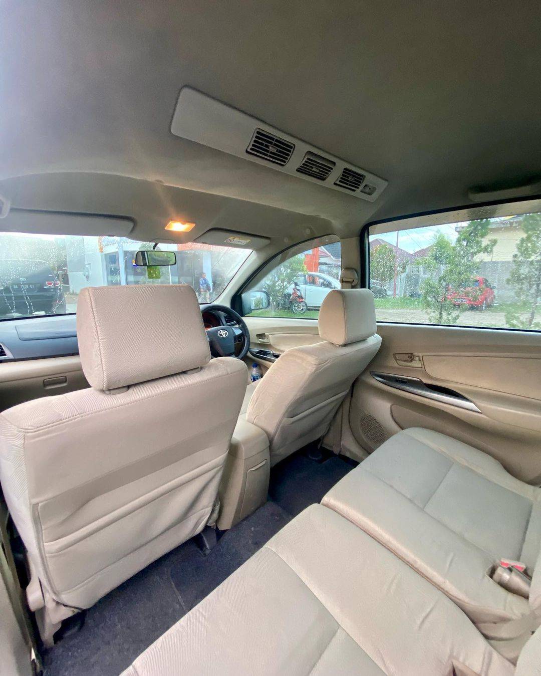 2015 Toyota Avanza VVT-i G 1.3L MT 2015 Toyota Avanza VVT-i G 1.3L MT