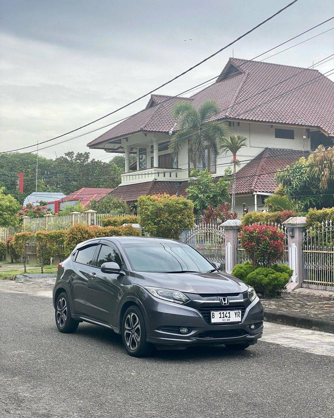 2016 Honda HRV  Prestige 1.8 AT 2016 Honda HRV  Prestige 1.8 AT