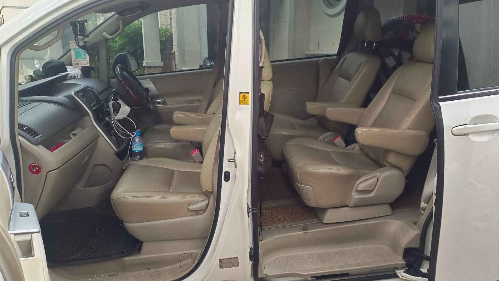 2013 Toyota NAV1 2013 Toyota NAV1