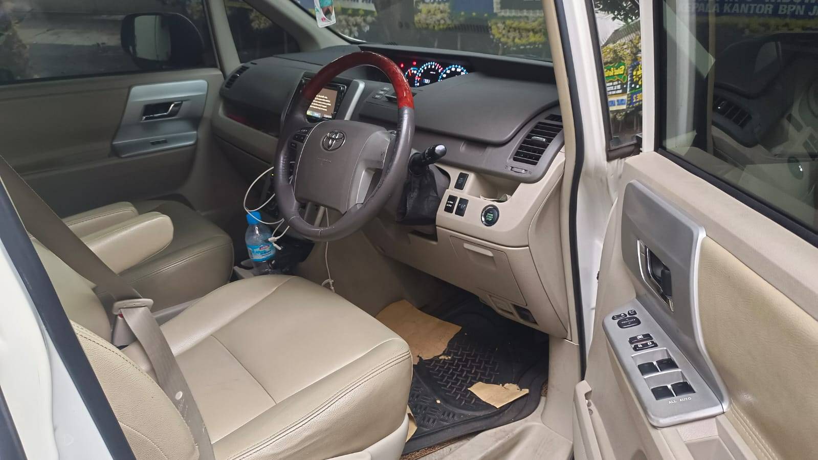 2013 Toyota NAV1 2013 Toyota NAV1