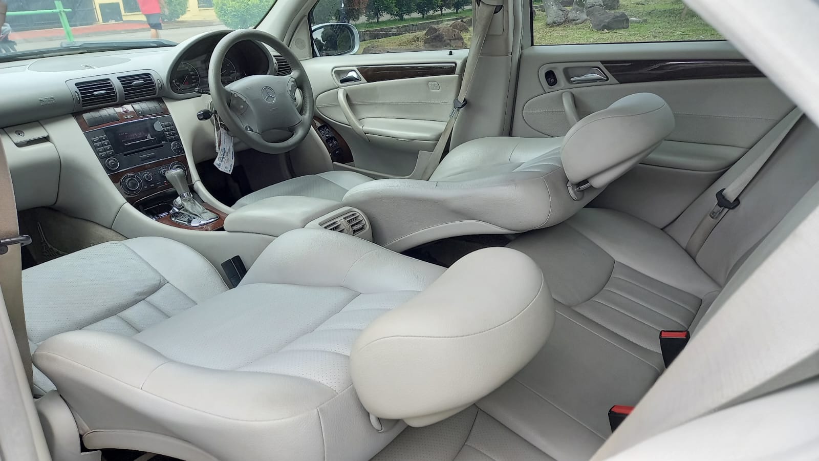 2006 Mercedes Benz C-Class  C230 Elegance 2006 Mercedes Benz C-Class  C230 Elegance