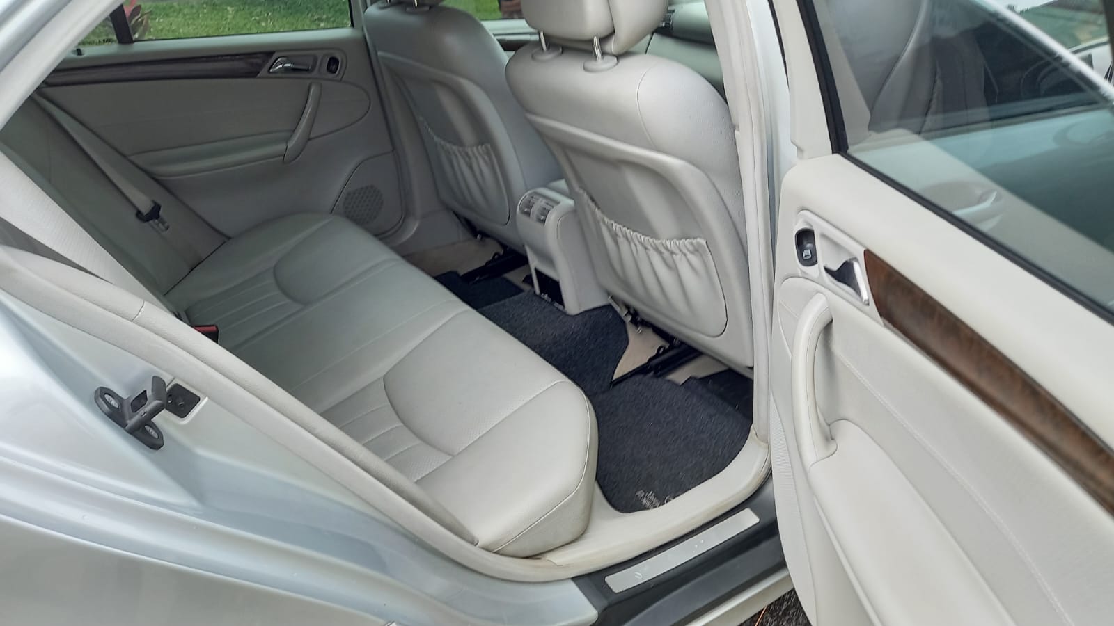 2006 Mercedes Benz C-Class  C230 Elegance 2006 Mercedes Benz C-Class  C230 Elegance