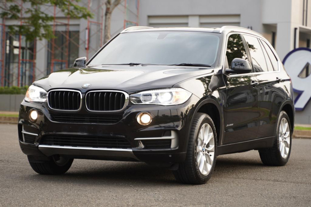 2017 BMW X5  xDrive25d Bekas 2017 BMW X5  xDrive25d Bekas