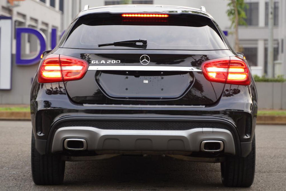 Old 2016 Mercedes Benz GLA-Class 200 AMG Line 200 AMG Line