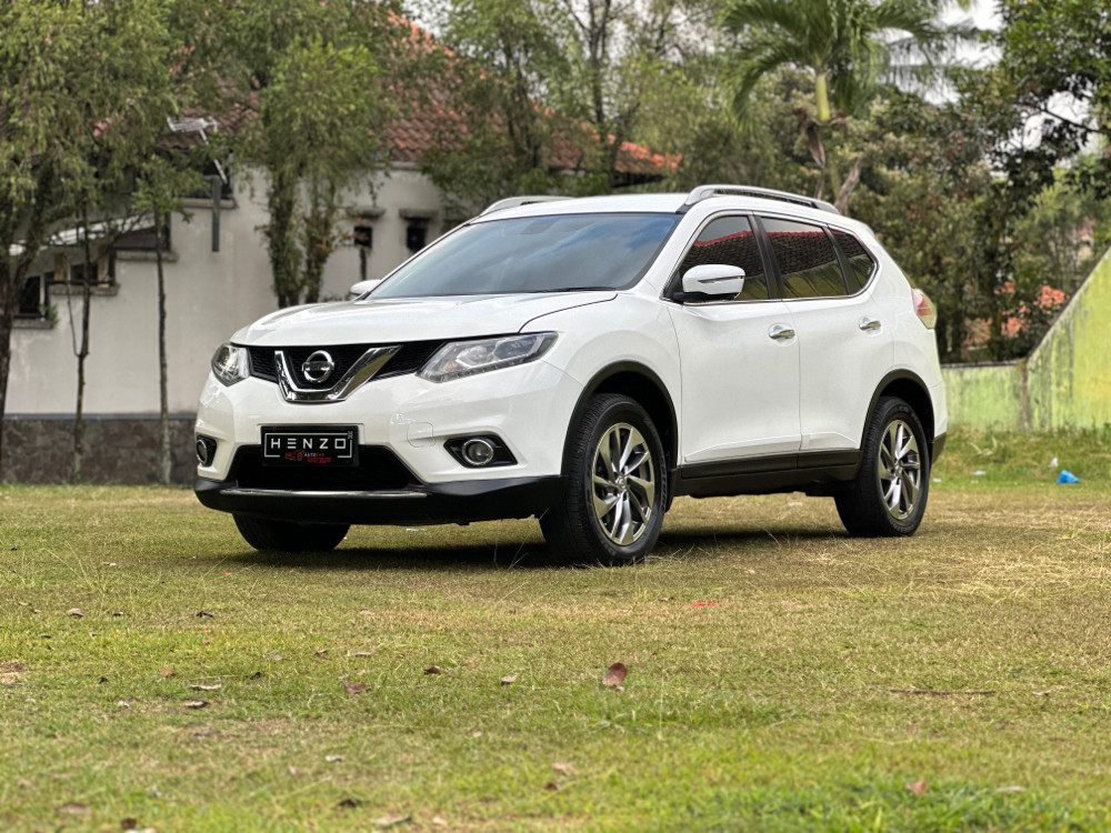 2015 Nissan X Trail 2.5L CVT AT 2015 Nissan X Trail 2.5L CVT AT