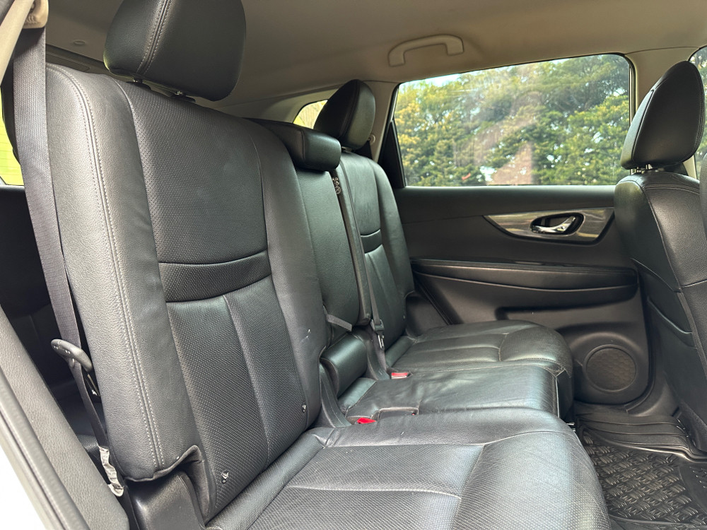 2015 Nissan X Trail 2.5L CVT AT 2015 Nissan X Trail 2.5L CVT AT