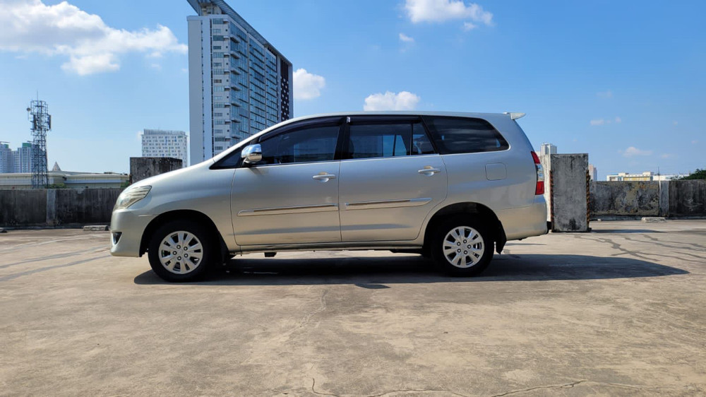 2011 Toyota Kijang Innova 2011 Toyota Kijang Innova