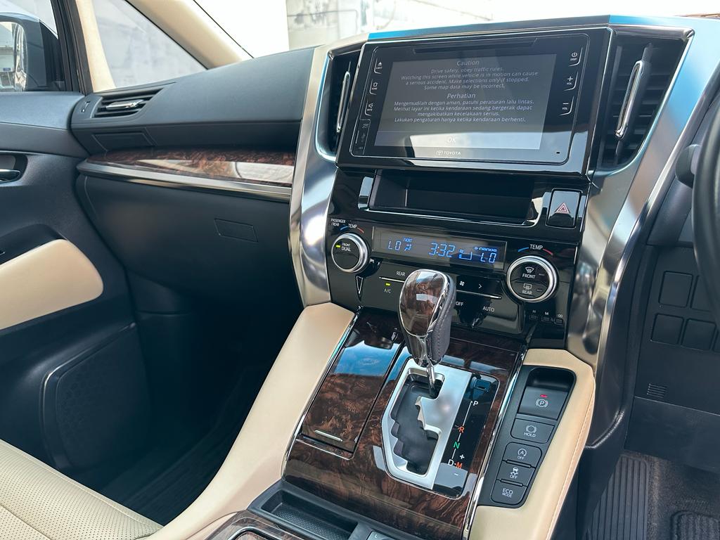 2018 Toyota Alphard 2018 Toyota Alphard