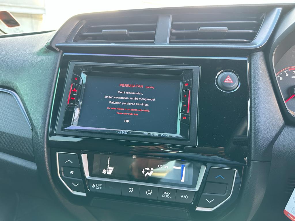 2016 Honda Brio RS 1.2L AT 2016 Honda Brio RS 1.2L AT