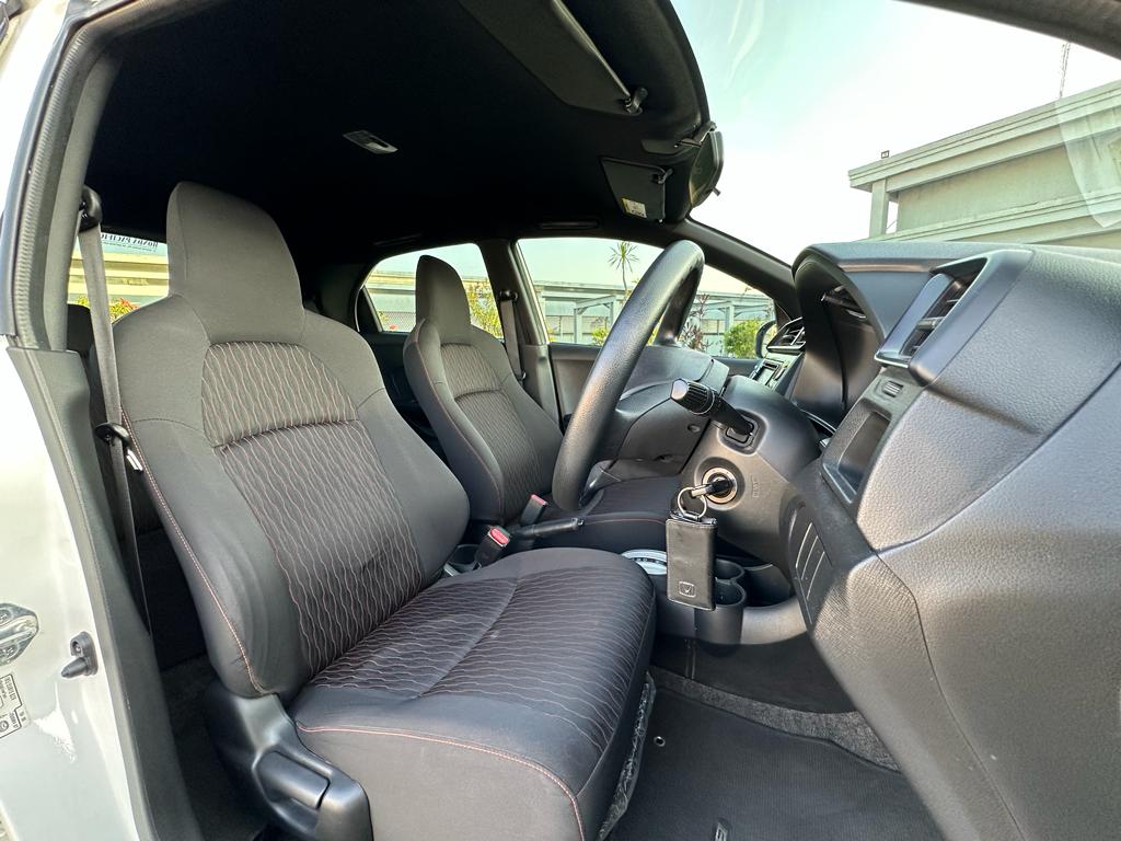 2016 Honda Brio RS 1.2L AT 2016 Honda Brio RS 1.2L AT