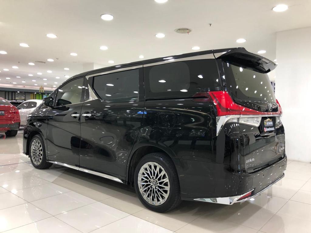 2022 Lexus LM 2022 Lexus LM