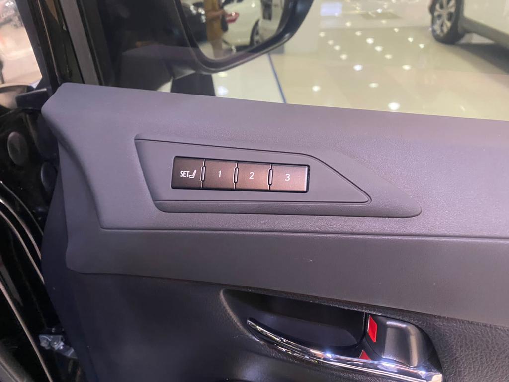 2022 Lexus LM 2022 Lexus LM