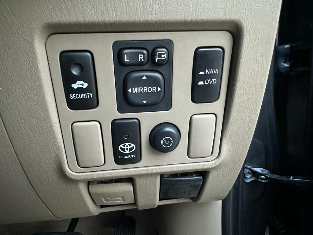 2011 Toyota Fortuner  2011 Toyota Fortuner