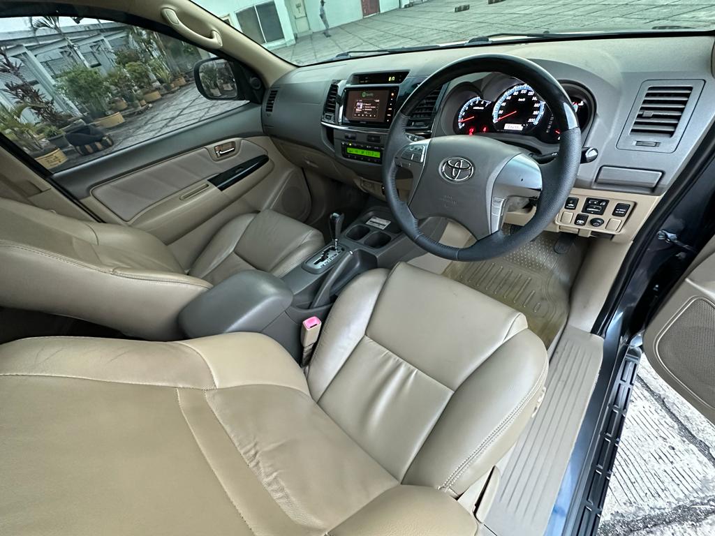 2011 Toyota Fortuner  2011 Toyota Fortuner