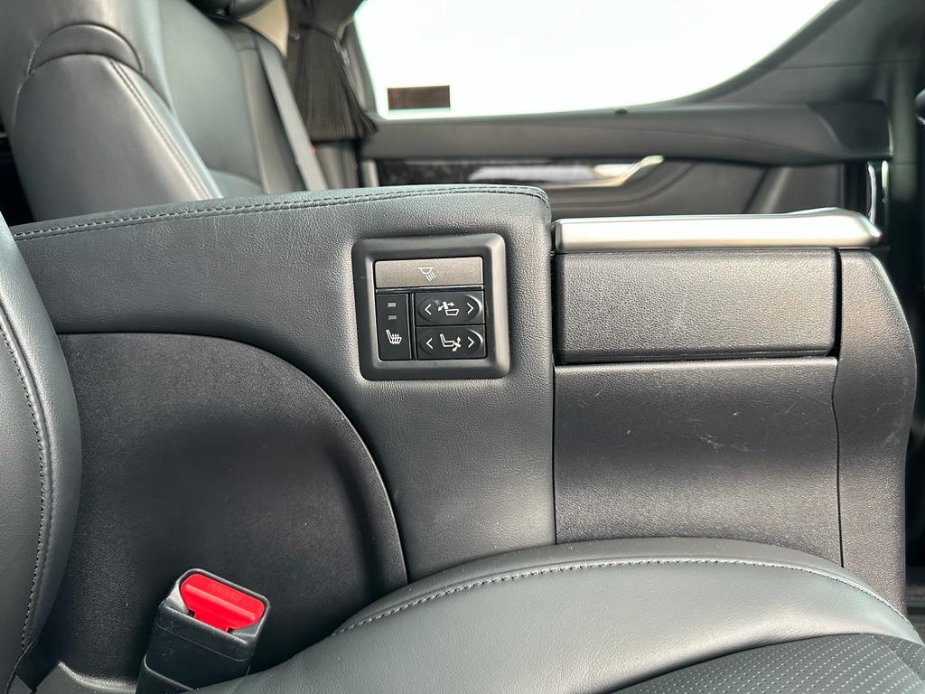 2018 Toyota Vellfire 2.5 G A/T 2018 Toyota Vellfire 2.5 G A/T