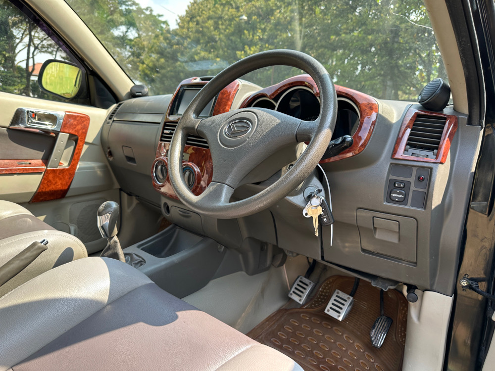 2013 Daihatsu Terios TX DELUXE 1.5L MT 2013 Daihatsu Terios TX DELUXE 1.5L MT