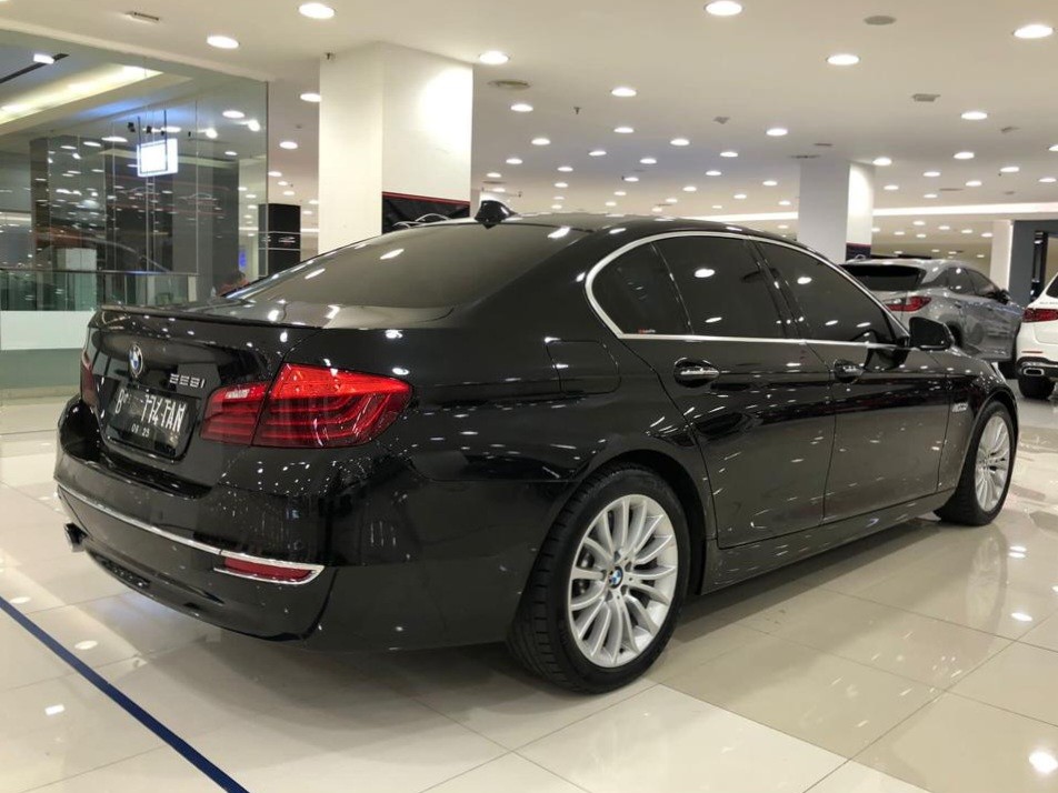 2014 BMW 5 Series Sedan 2014 BMW 5 Series Sedan