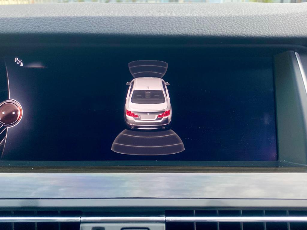 2014 BMW 5 Series Sedan  520i Luxury 2014 BMW 5 Series Sedan  520i Luxury