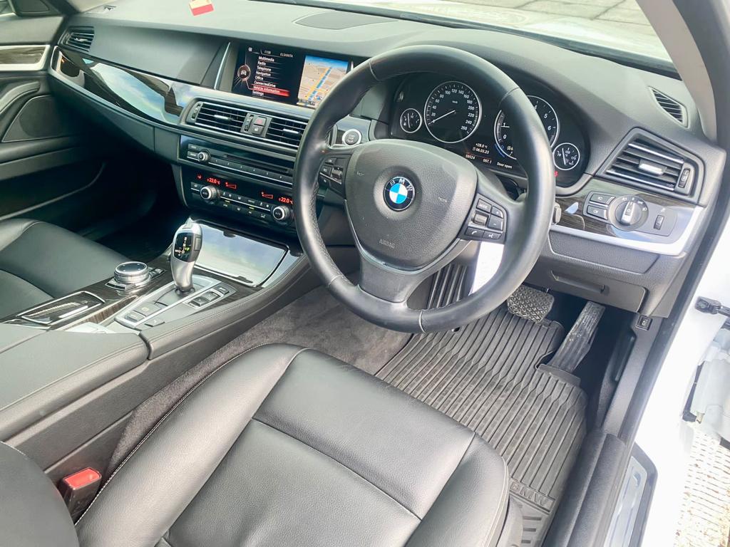 2014 BMW 5 Series Sedan  520i Luxury 2014 BMW 5 Series Sedan  520i Luxury