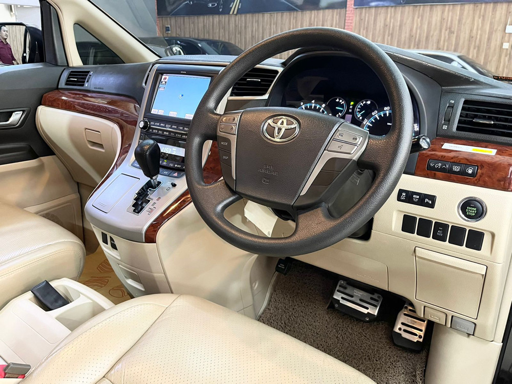 2010 Toyota Alphard 2010 Toyota Alphard