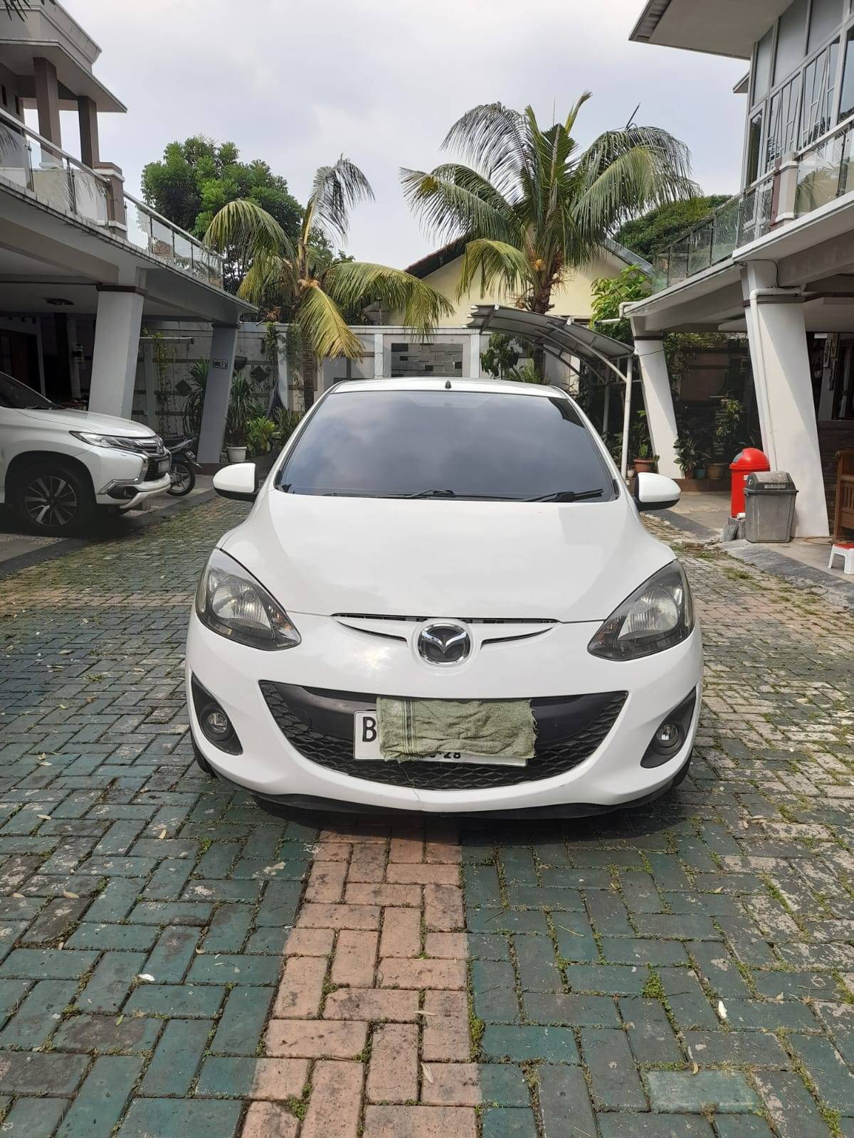 2011 Mazda 2  HB SPORTS 4 AT Bekas 2011 Mazda 2  HB SPORTS 4 AT Bekas