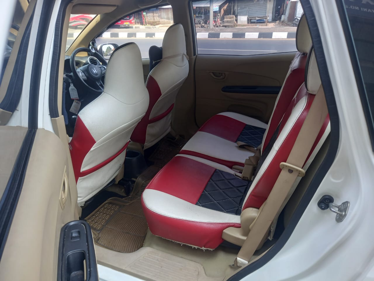 2014 Honda Mobilio  1.5 E MT CKD 2014 Honda Mobilio  1.5 E MT CKD