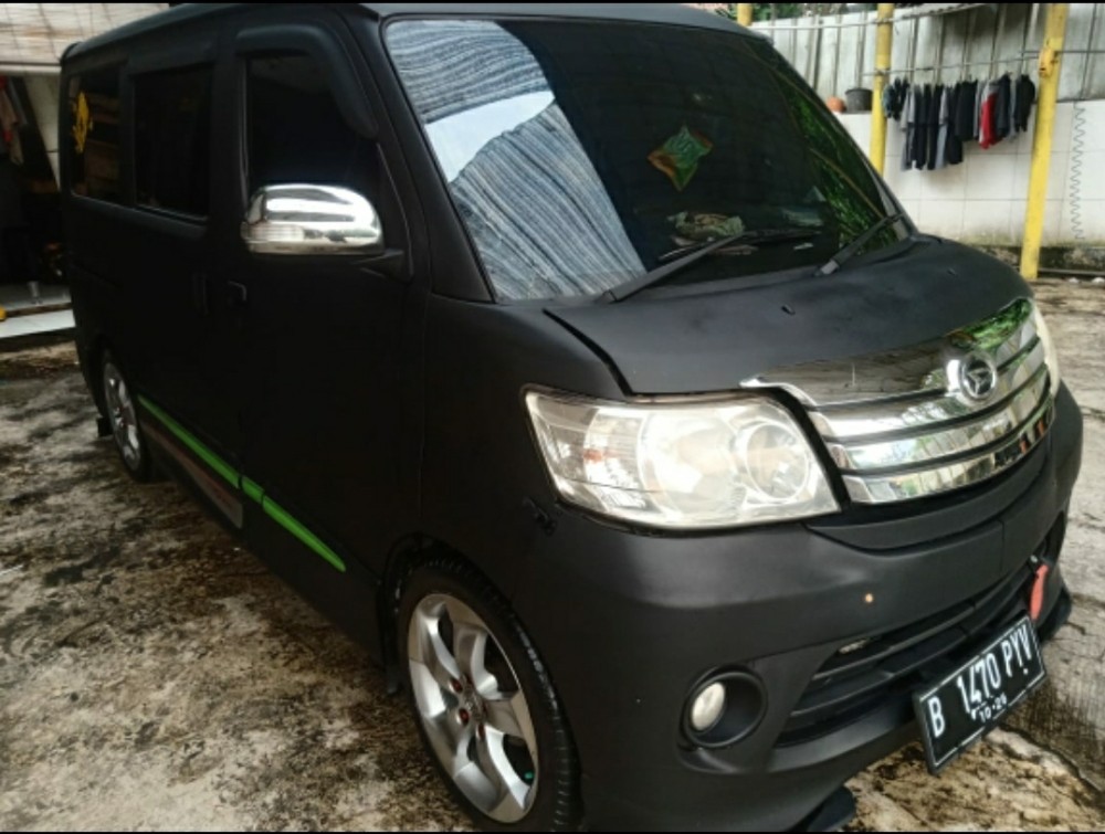 2016 Daihatsu Luxio