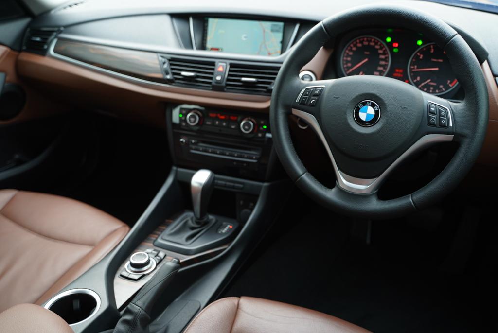 2015 BMW X1  sDrive18i xLine 2015 BMW X1  sDrive18i xLine