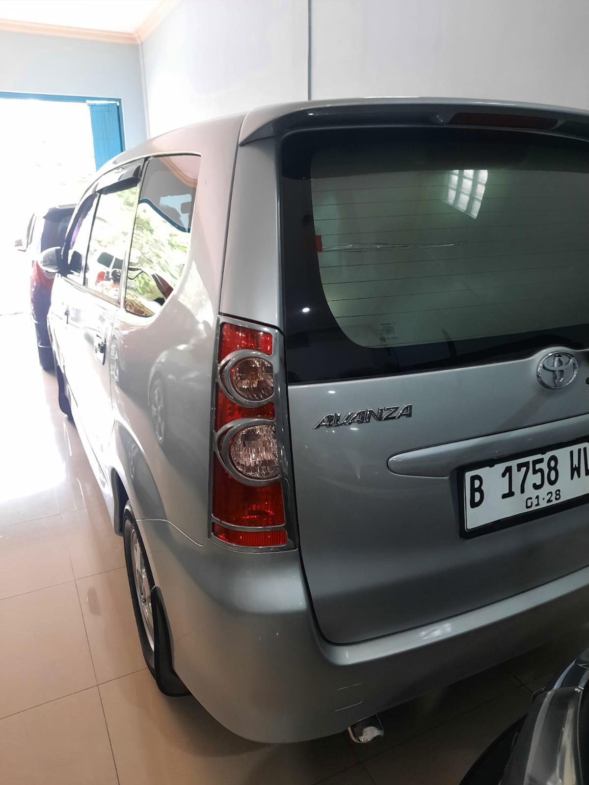 2004 Toyota Avanza VVTI S 1.5L AT 2004 Toyota Avanza VVTI S 1.5L AT