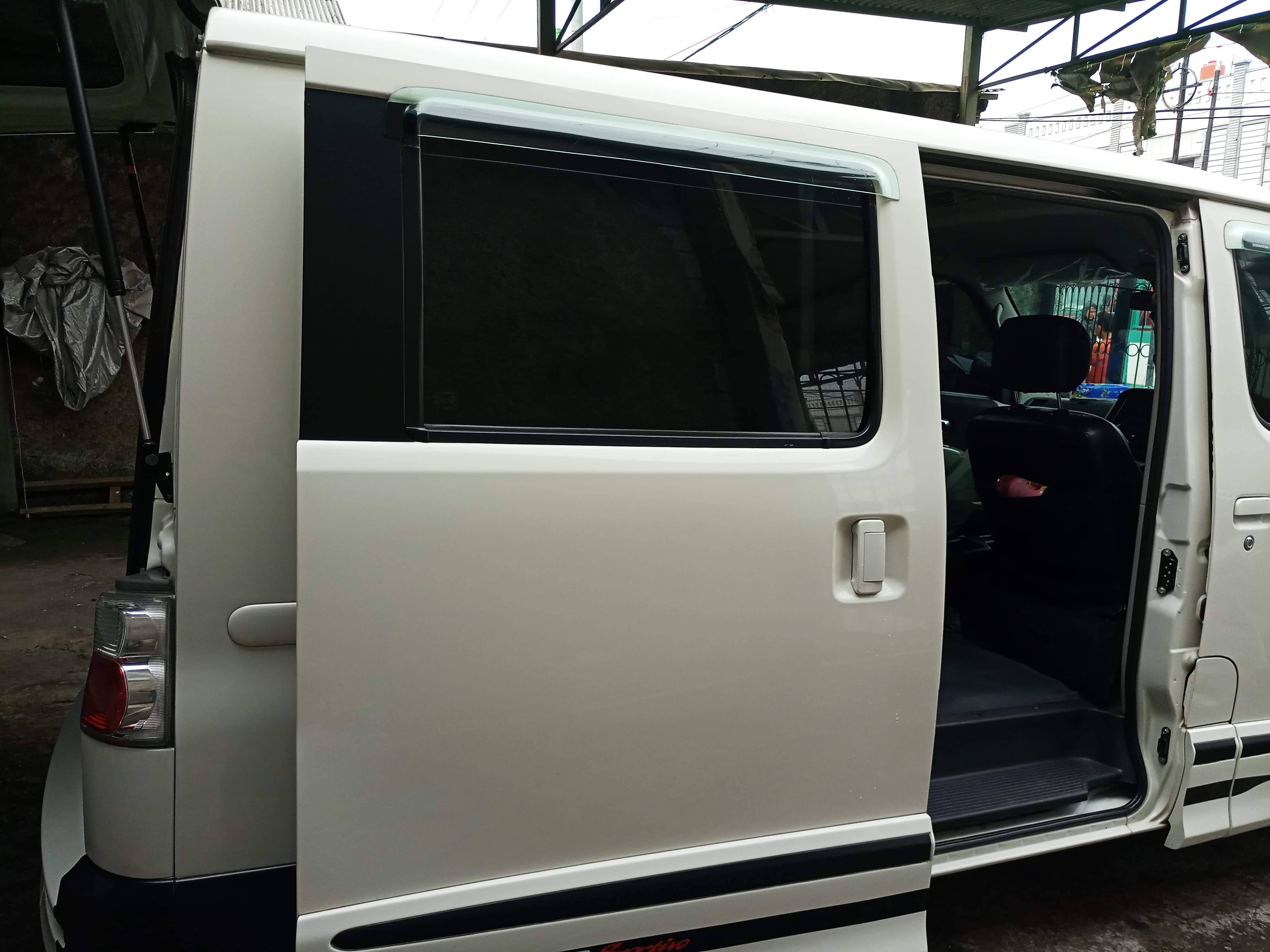 2015 Daihatsu Luxio 1.5L X MT ABS STD 2015 Daihatsu Luxio 1.5L X MT ABS STD