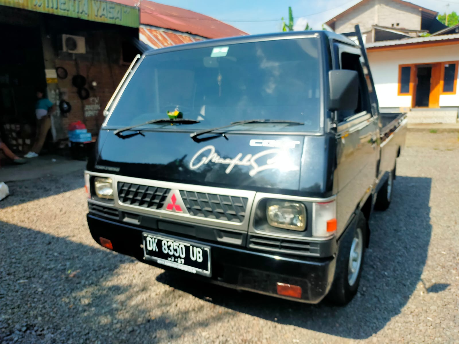 2022 Mitsubishi Colt L300