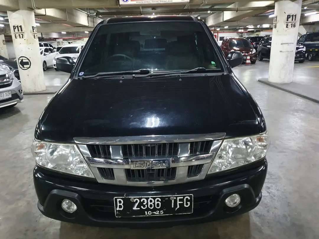 2014 Isuzu Panther 2014 Isuzu Panther