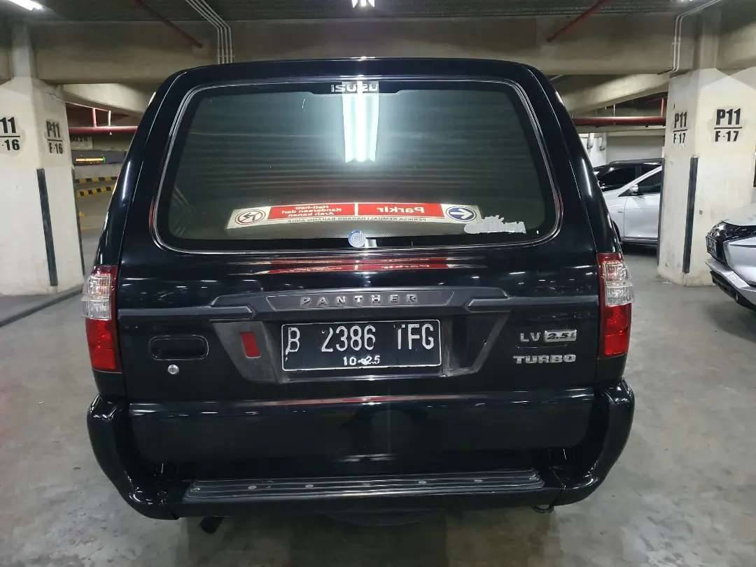 2014 Isuzu Panther 2014 Isuzu Panther