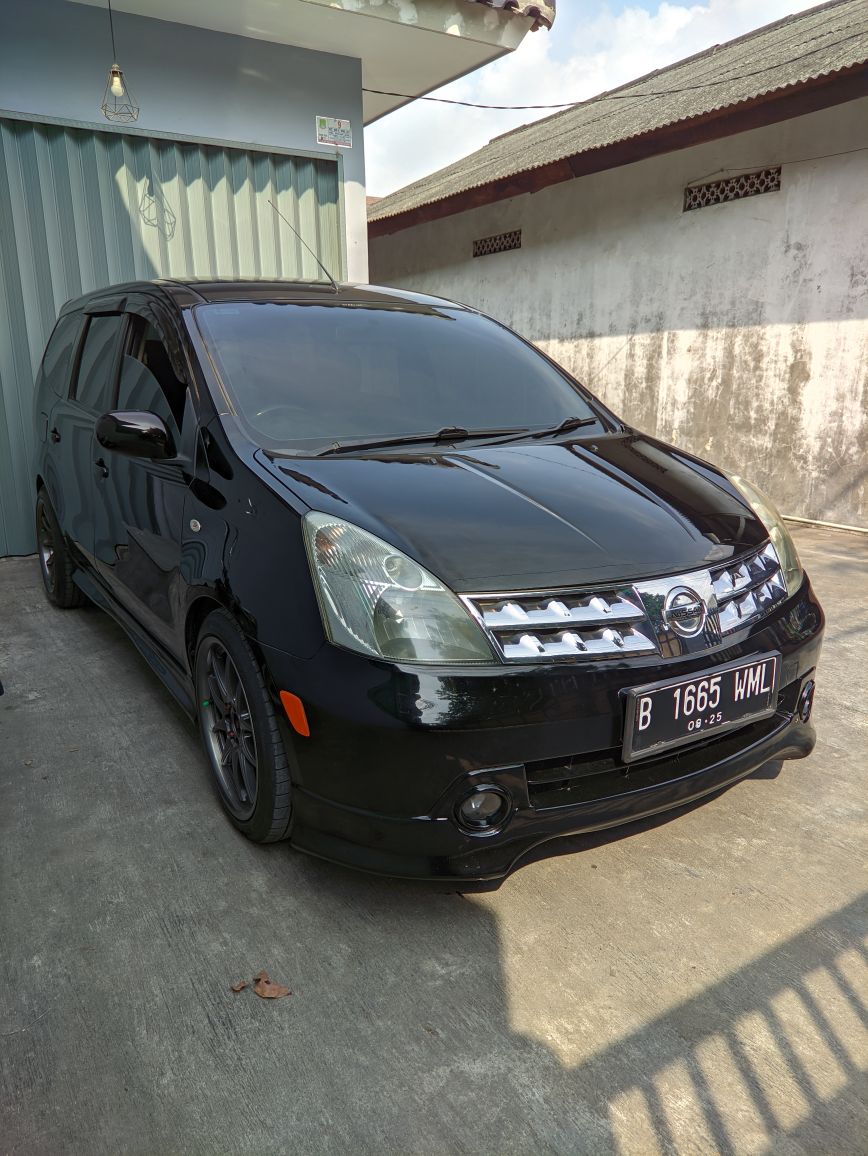 2012 Nissan Livina  EL AT Bekas 2012 Nissan Livina  EL AT Bekas