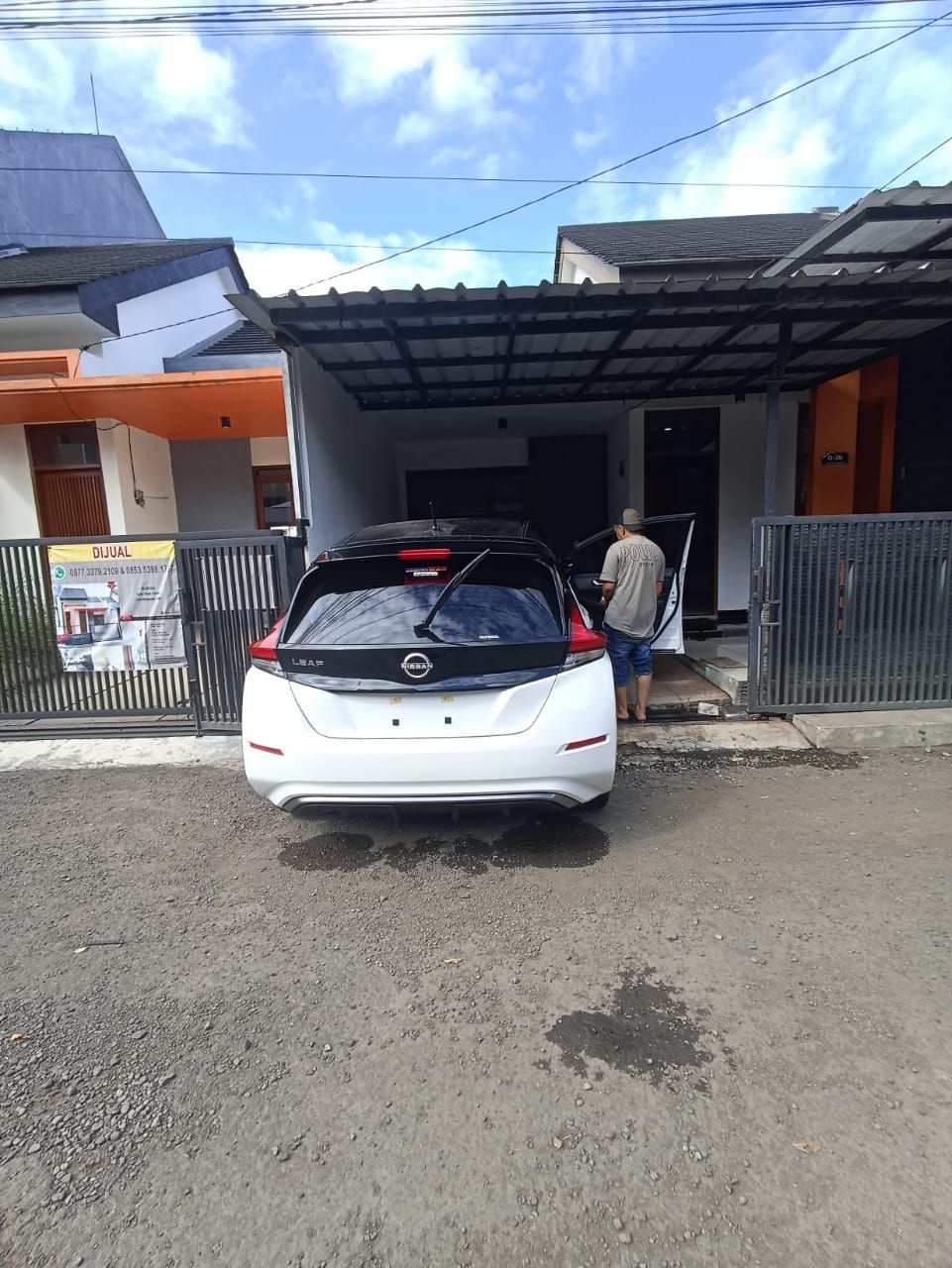 2022 Nissan Leaf Two Tone EV 2022 Nissan Leaf Two Tone EV