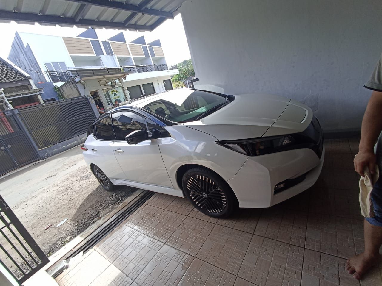 2022 Nissan Leaf Two Tone EV 2022 Nissan Leaf Two Tone EV