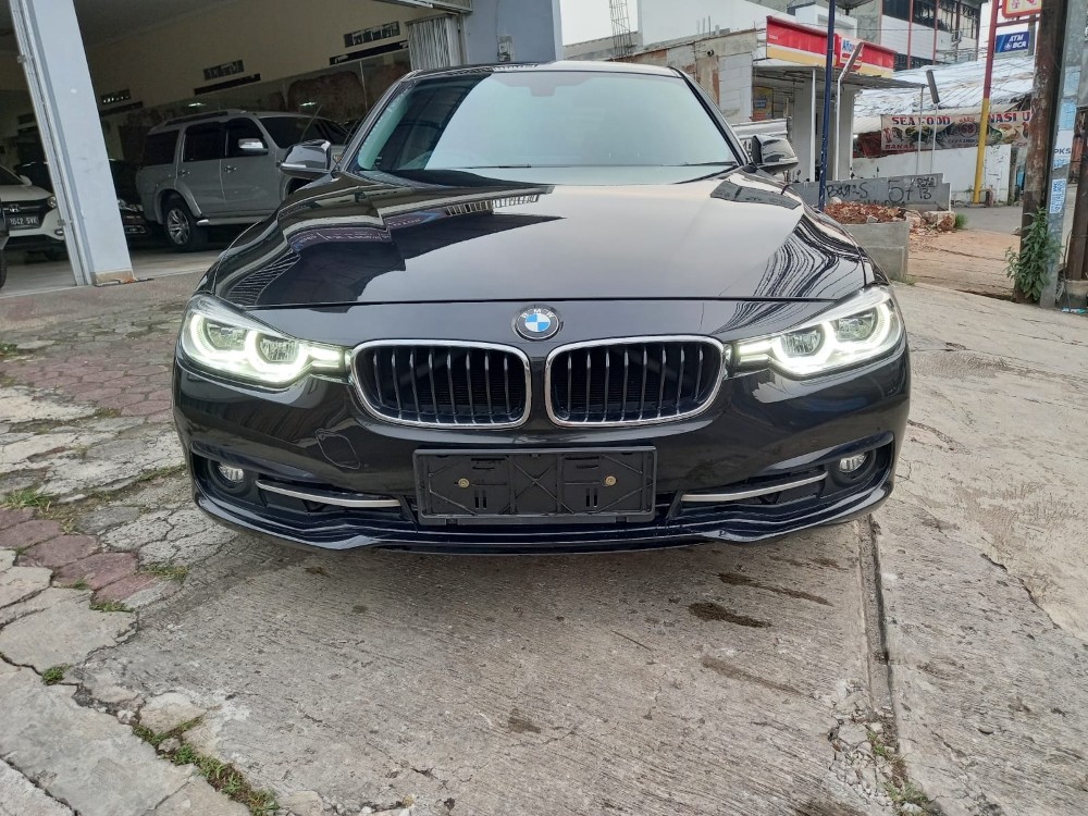 2018 BMW 3 Series Sedan