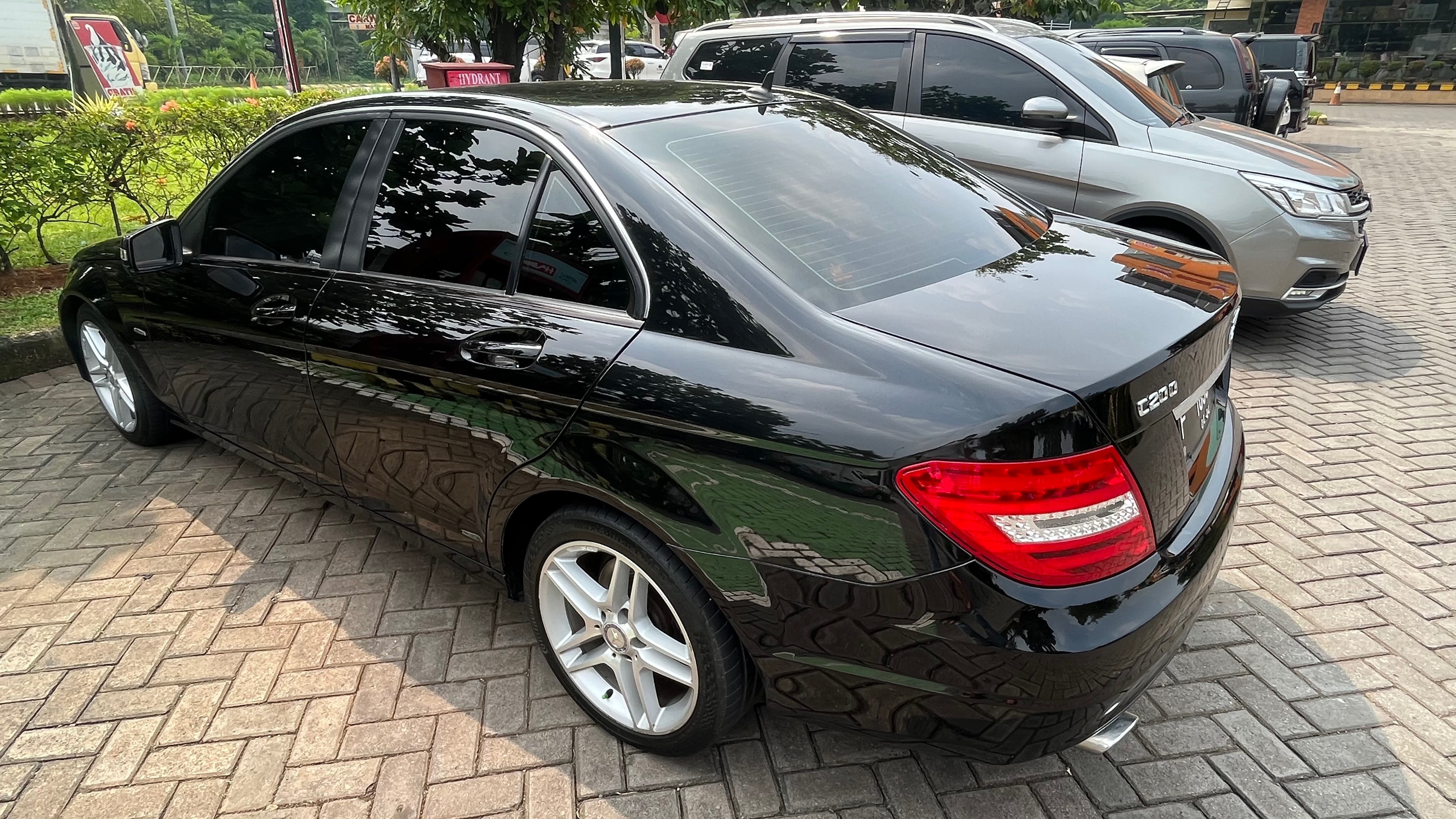 2011 Mercedes Benz C-Class  C 200 CGI CLASSIC 2011 Mercedes Benz C-Class  C 200 CGI CLASSIC