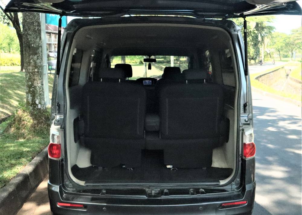 2017 Daihatsu Luxio 1.5 X M/T 1.5 X M/T tua