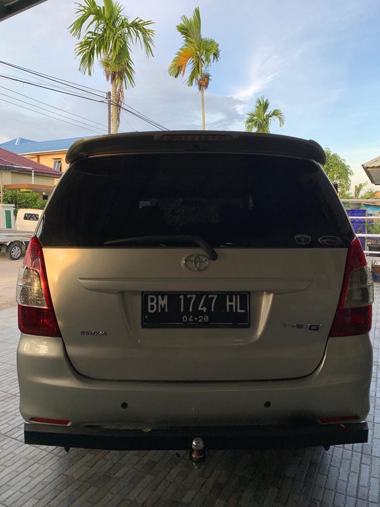 2012 Toyota Kijang Innova 2.5 G MT DIESEL 2012 Toyota Kijang Innova 2.5 G MT DIESEL