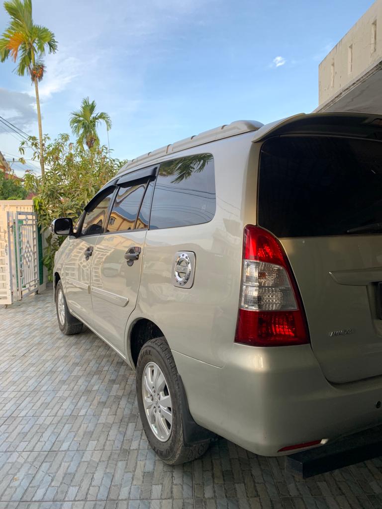 2012 Toyota Kijang Innova 2.5 G MT DIESEL 2012 Toyota Kijang Innova 2.5 G MT DIESEL