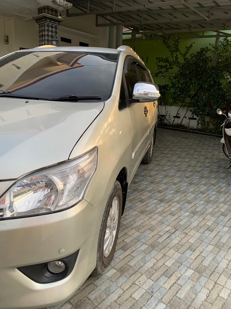 2012 Toyota Kijang Innova 2.5 G MT DIESEL 2012 Toyota Kijang Innova 2.5 G MT DIESEL