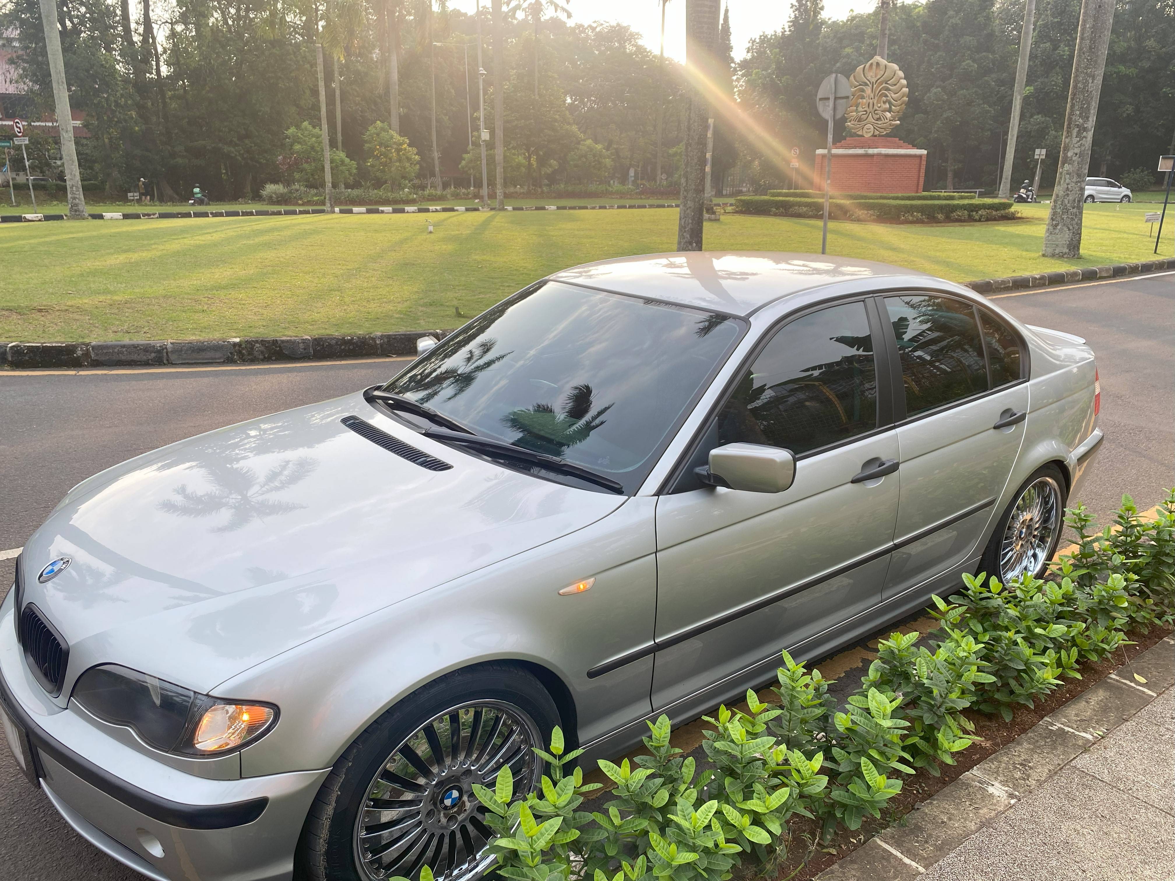 2003 BMW 3 Series Sedan  318iAt 2003 BMW 3 Series Sedan  318iAt